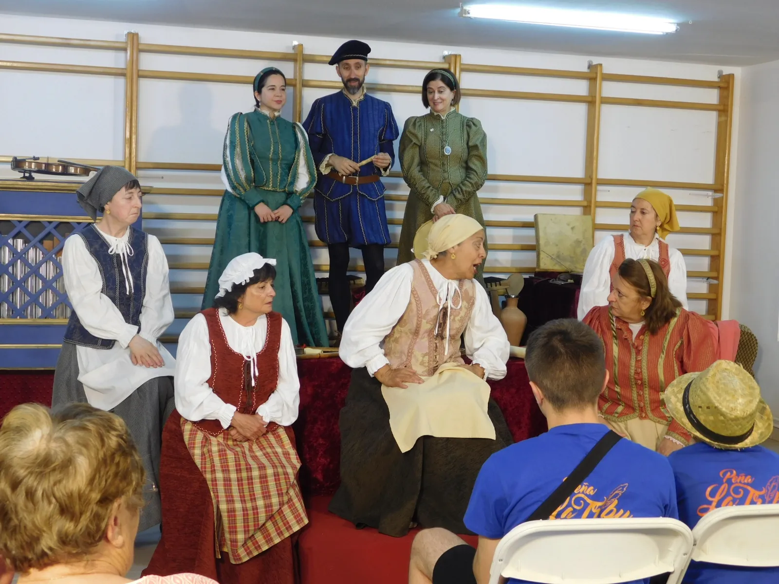 Sando se rinde a la 'magia del teatro' con la función 274 de 'Buscando a Nebrija'