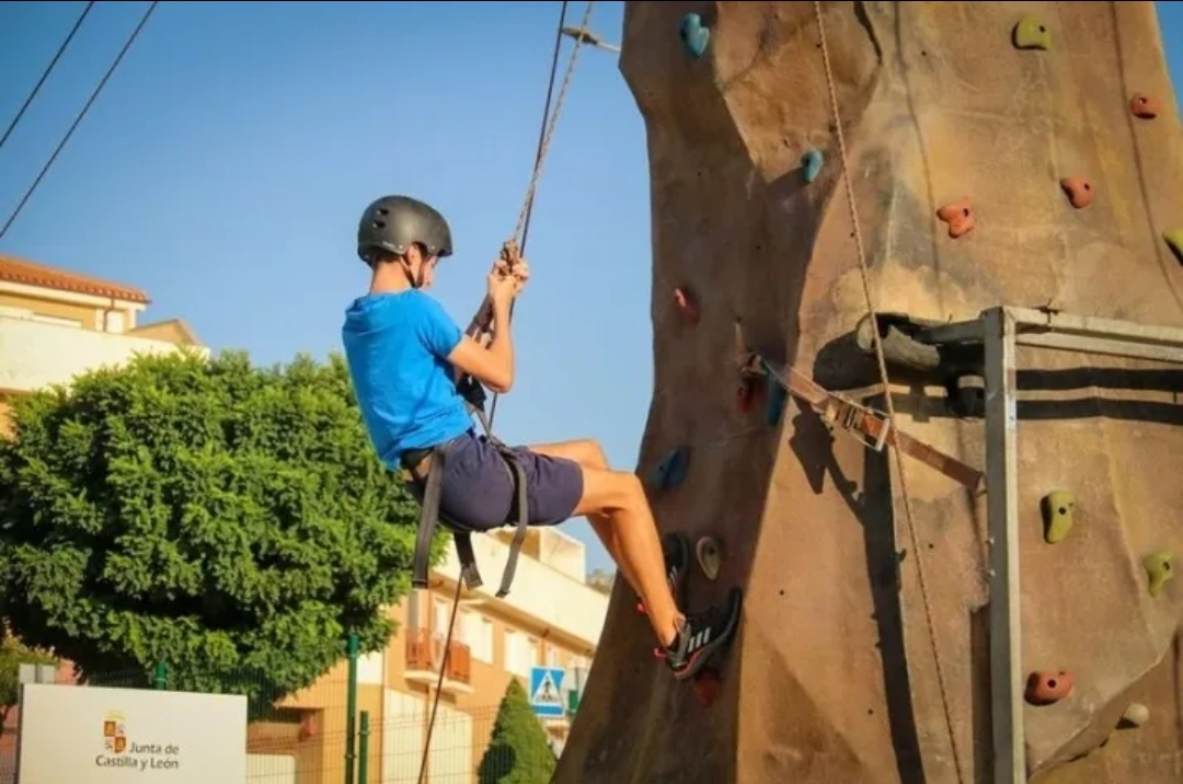 Carbajosa presenta el programa Verano Joven 2025