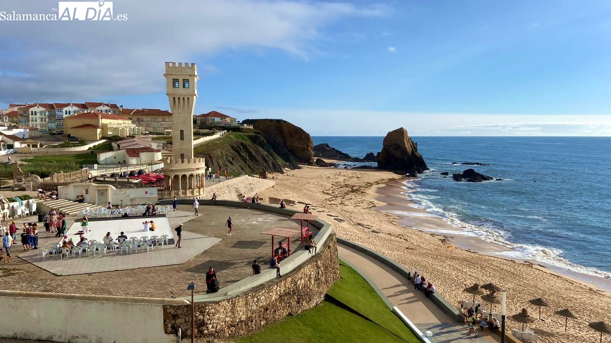 Santa Cruz continúa siendo un refugio para surfistas y amantes del veraneo atlántico