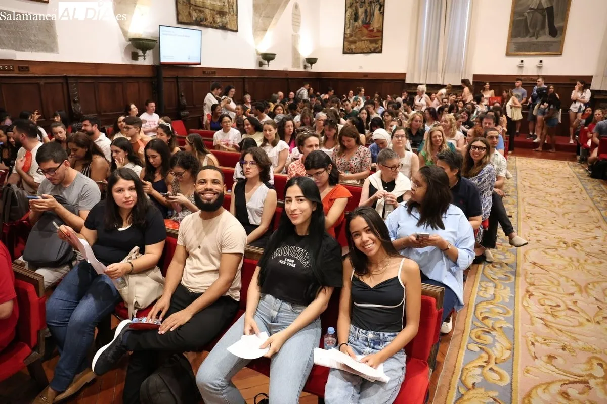 Inauguración en el Paraninfo de los Cursos Internacionales de Verano de la Universidad de Salamanca. Foto de David Sañudo