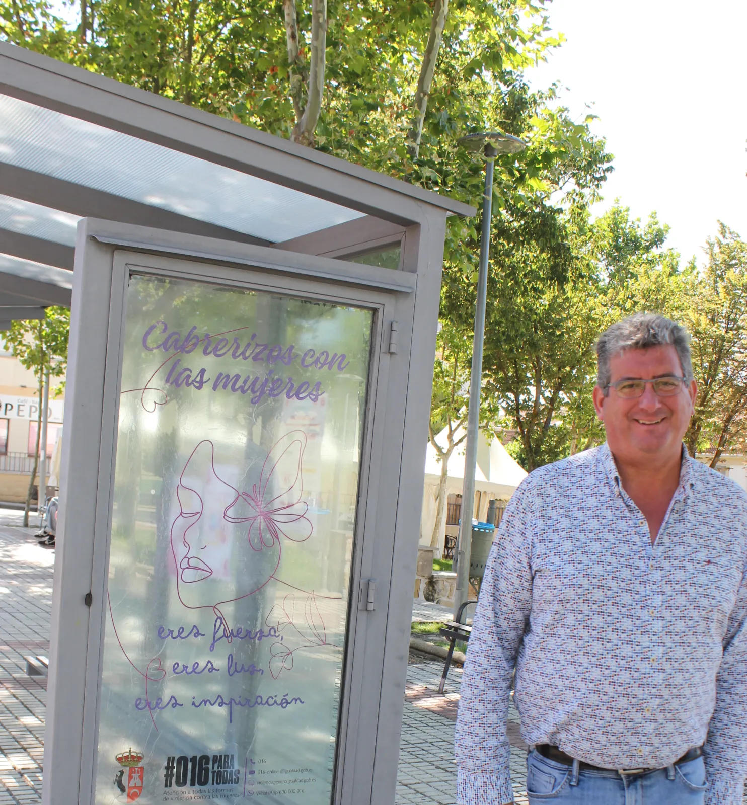 Foto 2 - Las paradas de autob&uacute;s de Cabrerizos se convierten en un altavoz contra la violencia de g&eacute;nero