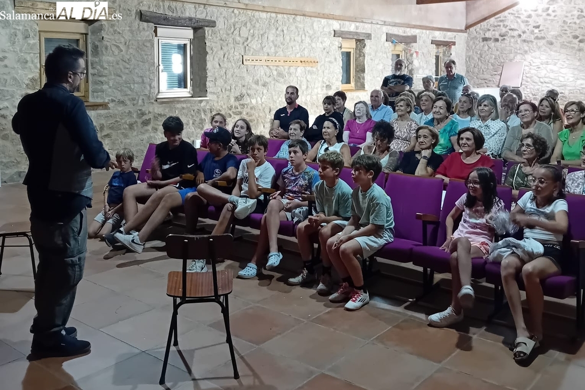 Magia contra el odio en Cipérez con un taller de la Diputación