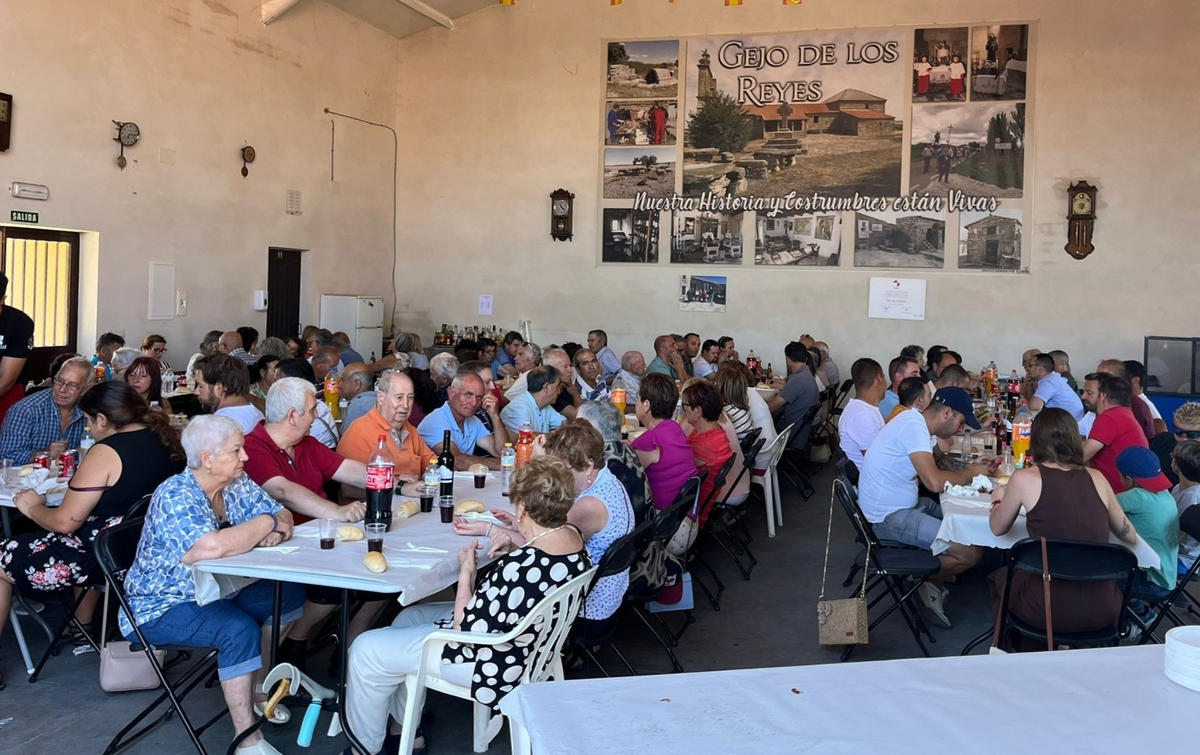 Gejo de los Reyes reúne a 96 comensales en su comida