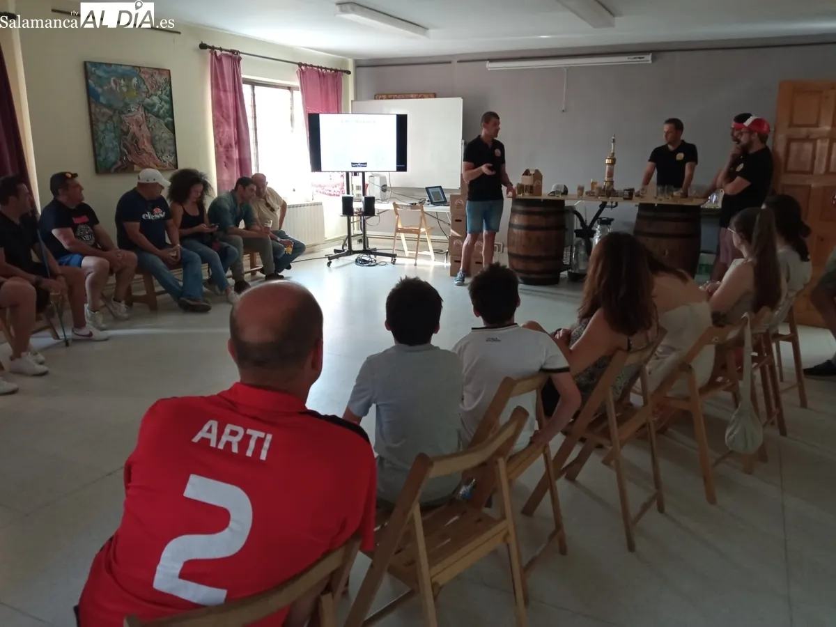 Talleres participativos llenaron la tarde en Monleras