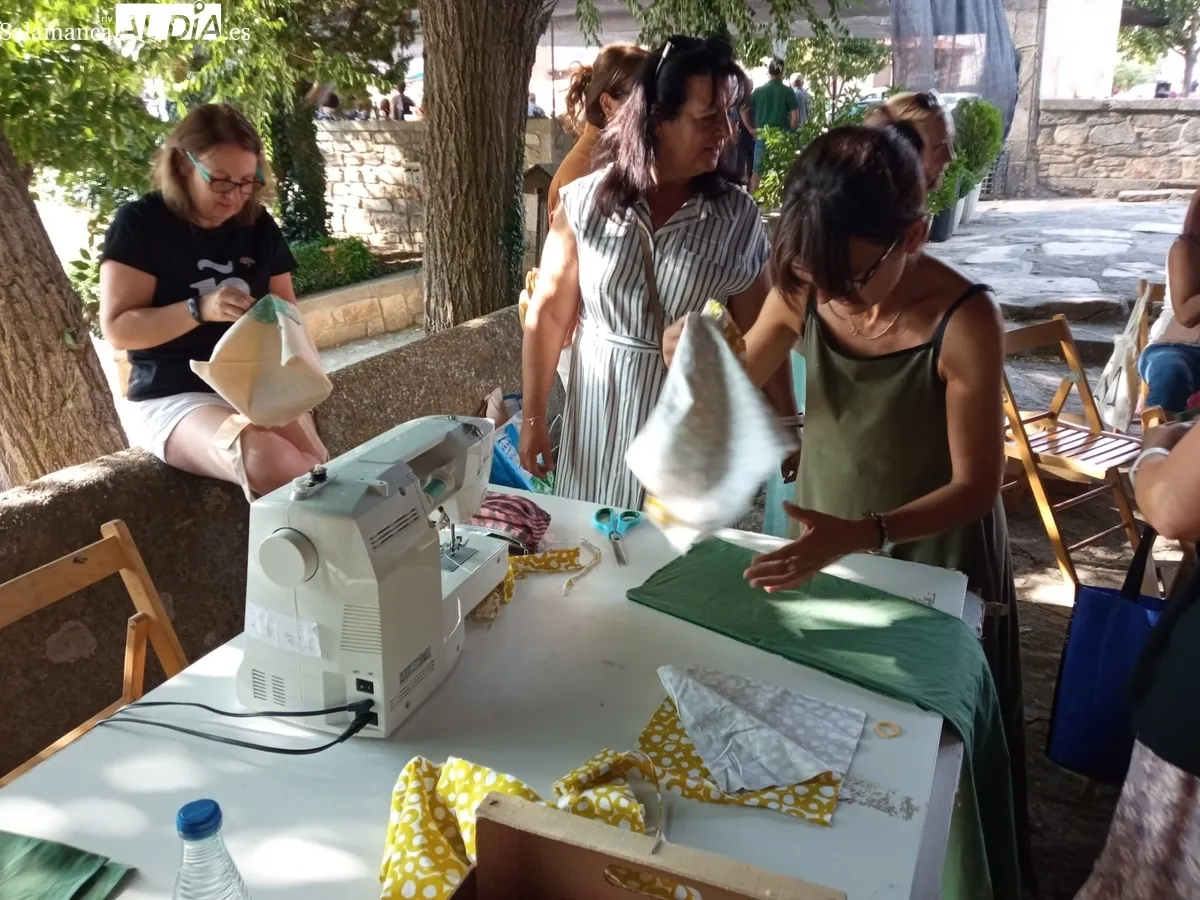 Talleres participativos llenaron la tarde en Monleras