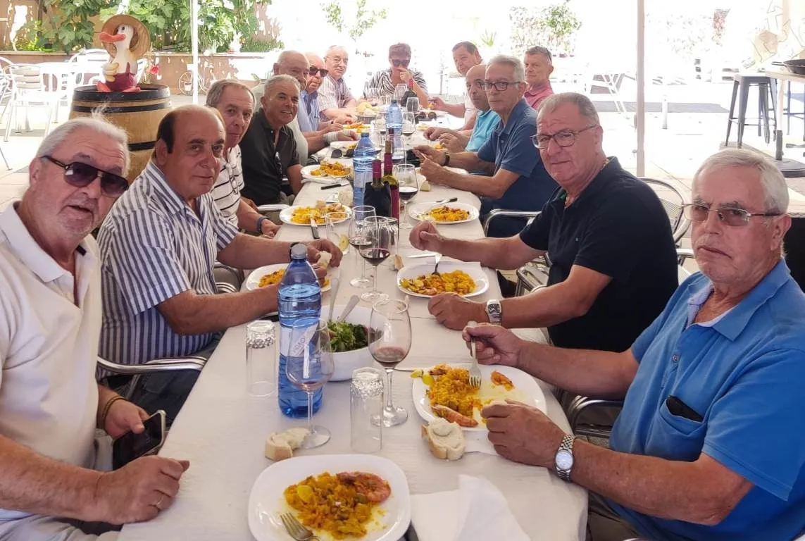 Foto 3 - Los jubilados de Enusa cumplen 15 a&ntilde;os de encuentros en torno a la mesa