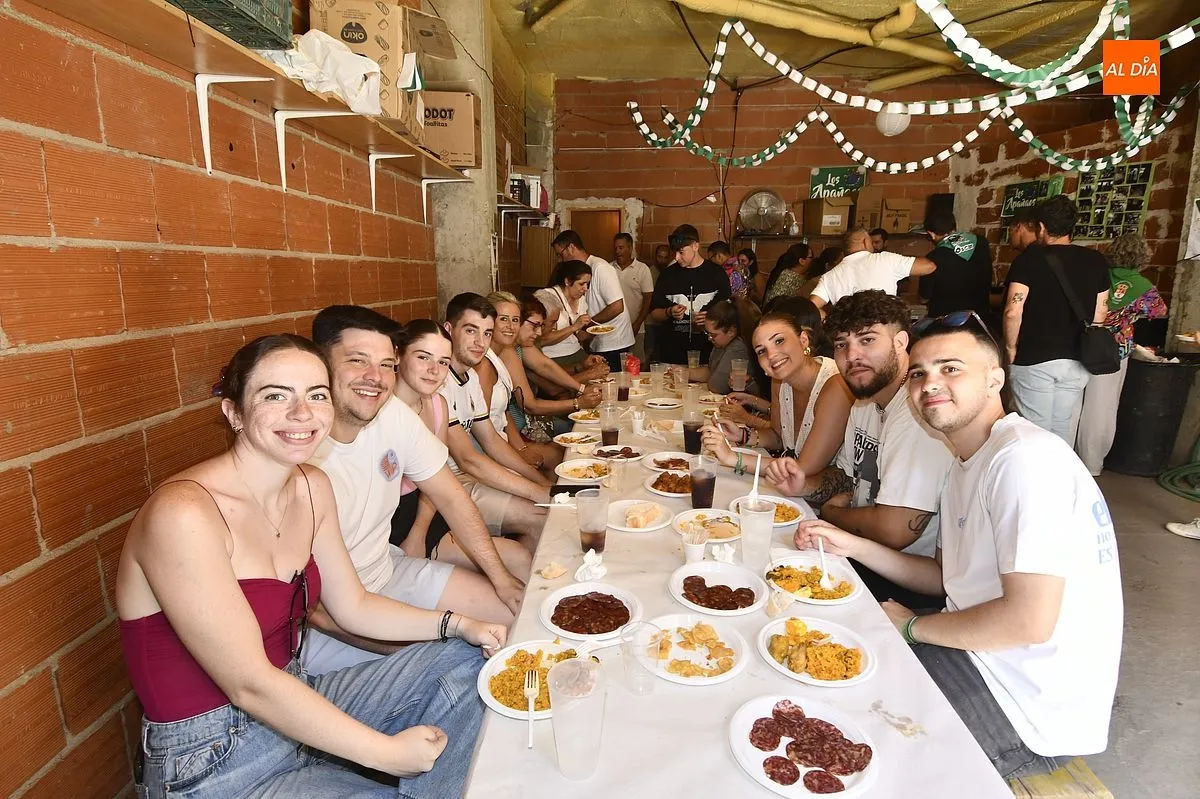 Foto 2 - Las pe&ntilde;as despiden las fiestas de San Buenaventura en Moraleja