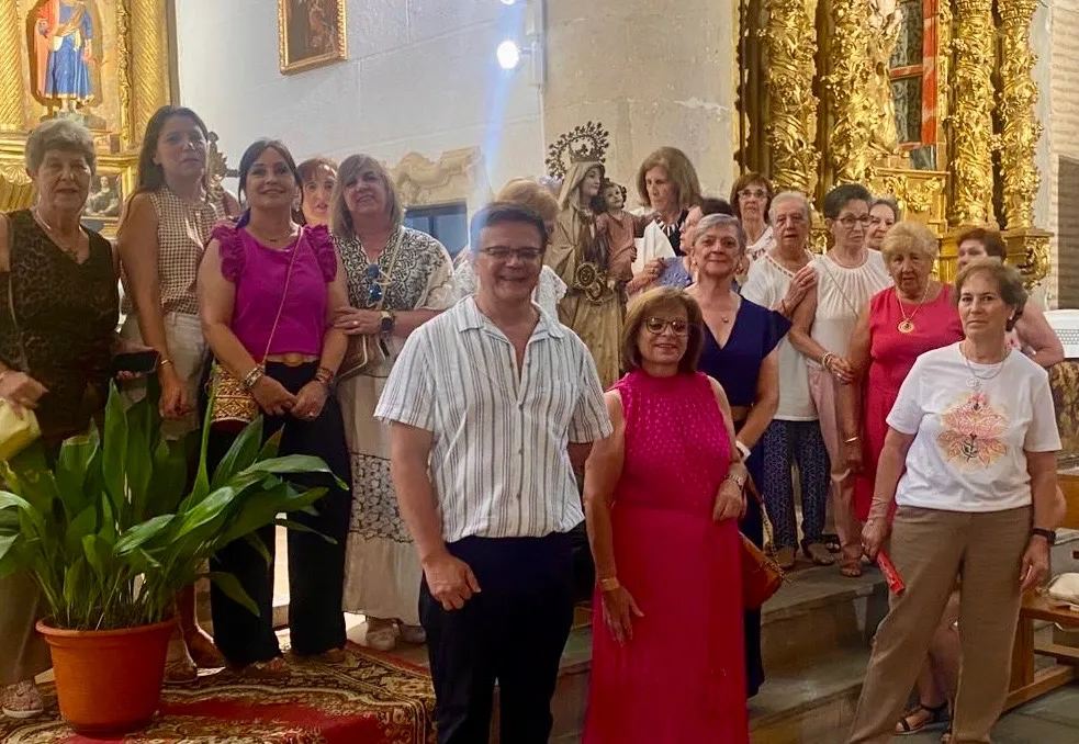 Foto 2 - La asociaci&oacute;n de mujeres de El Campo de Pe&ntilde;aranda vive su tradicional fiesta anual