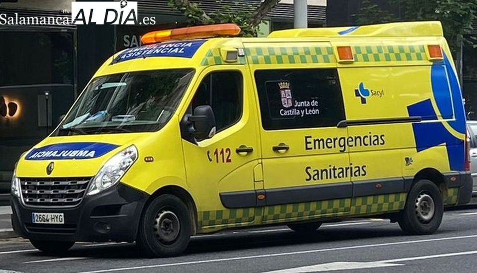 Herido un motorista en la rotonda del centro El Tormes