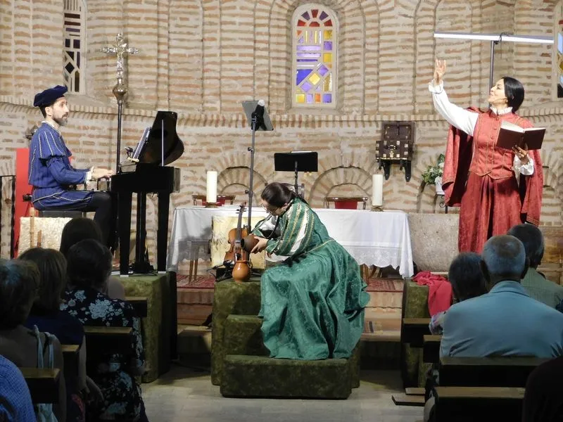 Foto 8 - El arte mud&eacute;jar de Gajates se convierte en escenario y protagonista de 'Arcos y Ecos'