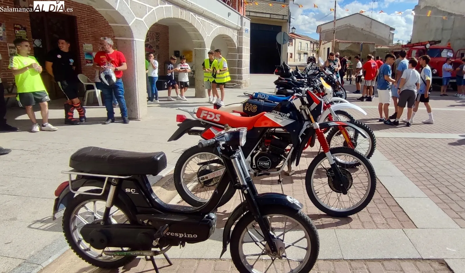 Foto 6 - Nostalgia, recuerdos y sorpresas en un particular paseo por la historia junto a los veh&iacute;culos cl&aacute;sicos en Santiago de la Puebla