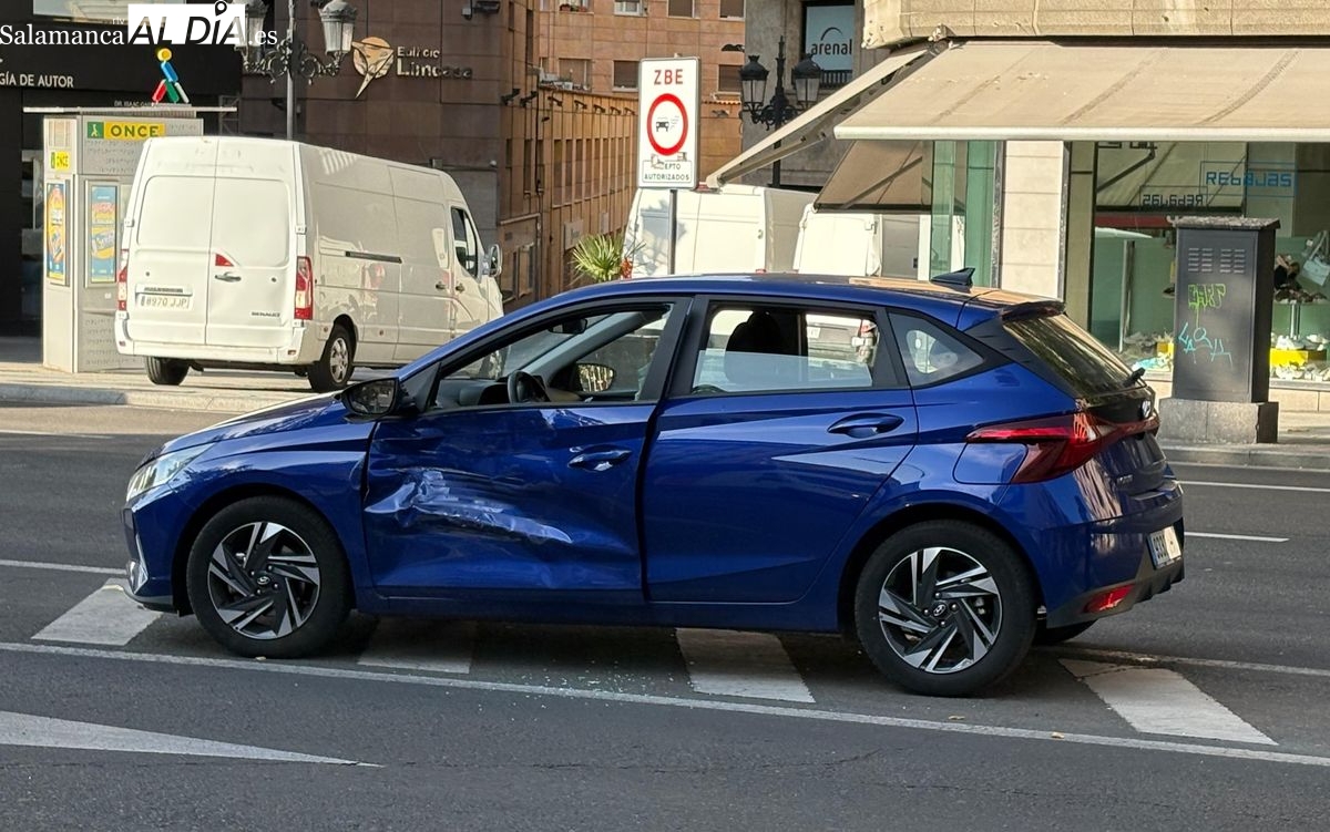 Accidente en la avenida de Mirat de Salamanca sin heridos