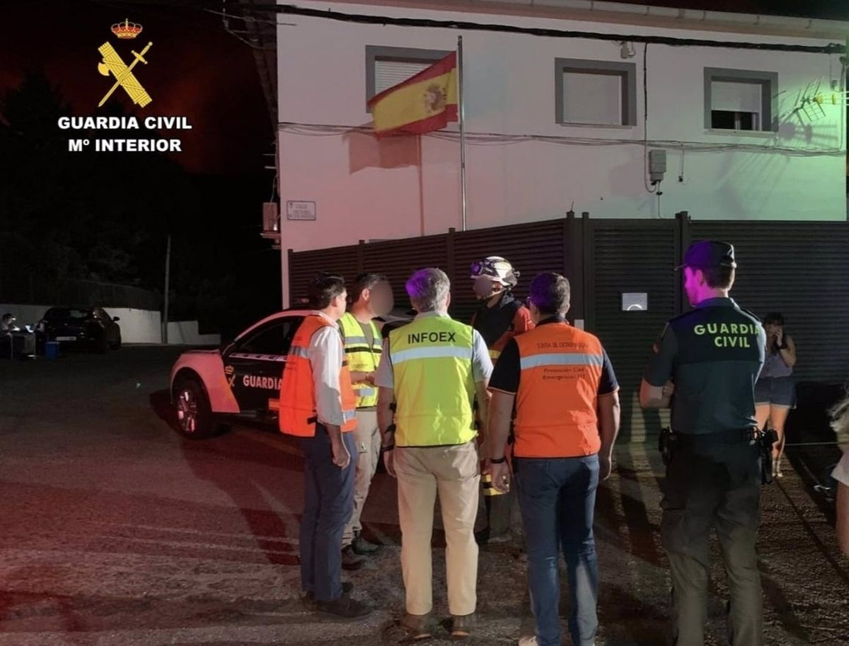 200 desalojados por el incendio en Las Hurdes (Cáceres)