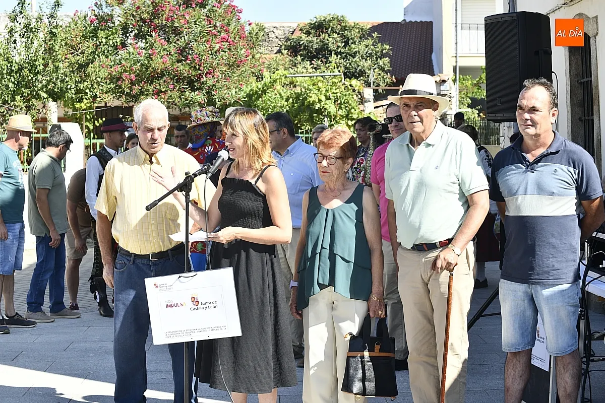 Feria Rural de la Raya en alea del Obispo que cada año coge más auge/ Fotos: Adrián M.Pastor