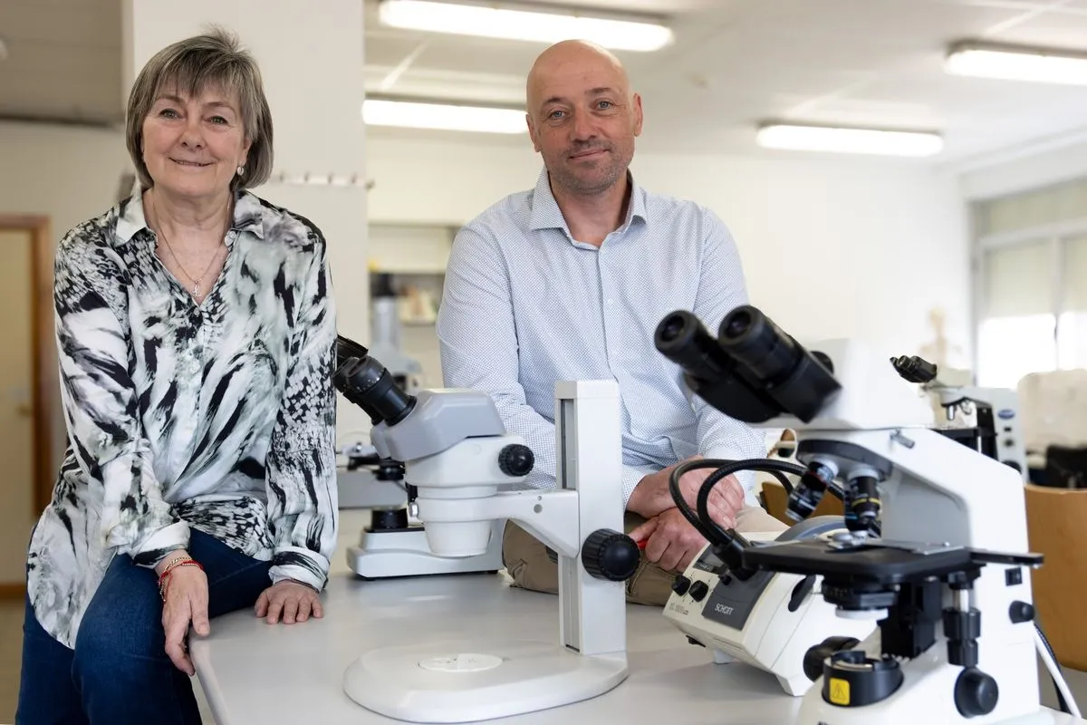 Mª María Ángeles Bárcena y Andrés Rigual, miembros del grupo de Geociencias Oceánicas de la USAL 