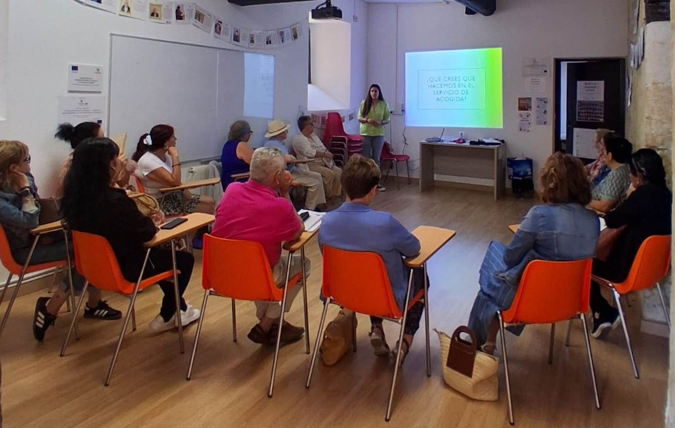 Los usuarios de los servicios de Mayores y Formación de Cáritas toman parte en una convivencia