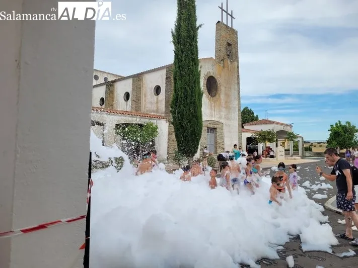Foto 3 - Santa In&eacute;s despide un exitoso fin de semana festivo con una jornada de hermandad y cultura