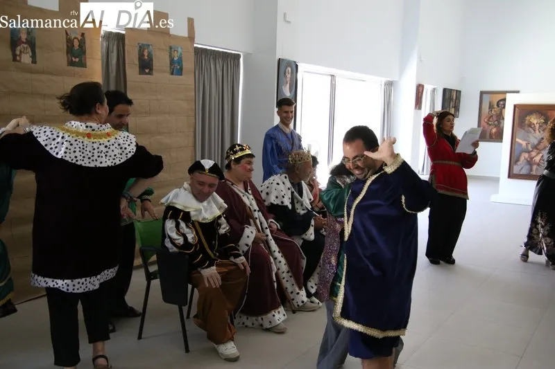 Foto 4 - Del libro al escenario: los usuarios del Centro Ocupacional se convierten en actores