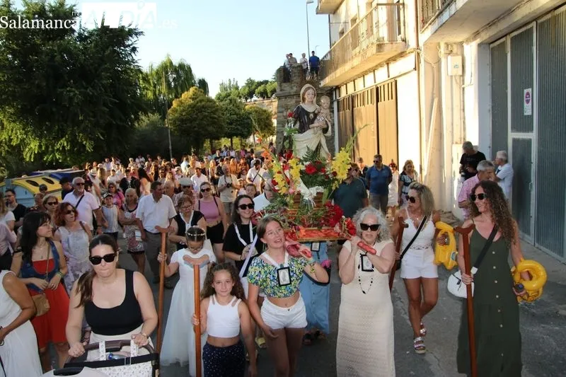 Foto 17 - La procesi&oacute;n fluvial por el Tormes, culmen de la festividad de la Virgen del Carmen en Alba