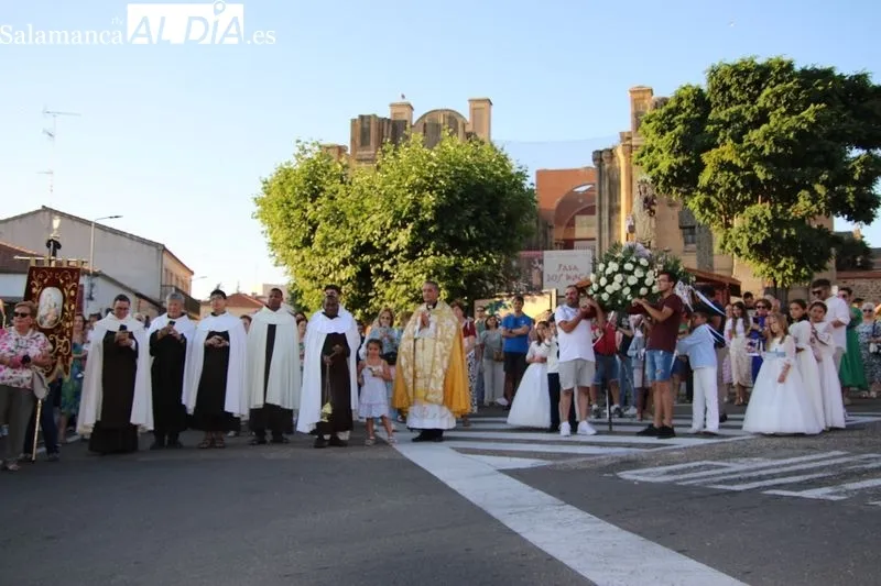Foto 14 - La procesi&oacute;n fluvial por el Tormes, culmen de la festividad de la Virgen del Carmen en Alba