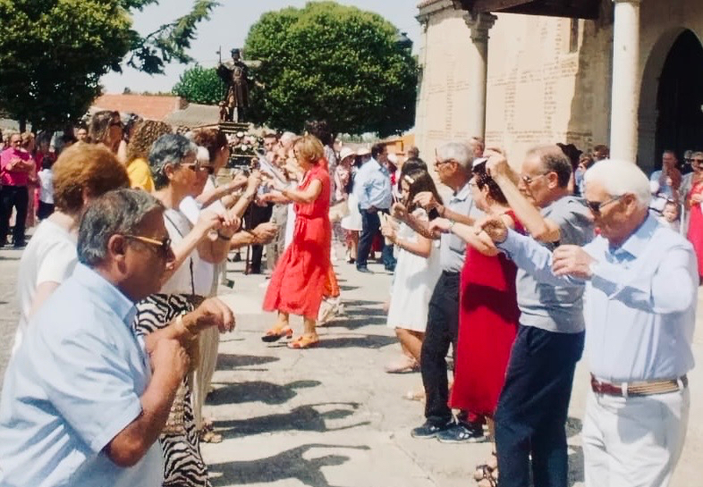Cantaracillo celebra en las calles el día grande de sus fiestas patronales en honor a San Roque
