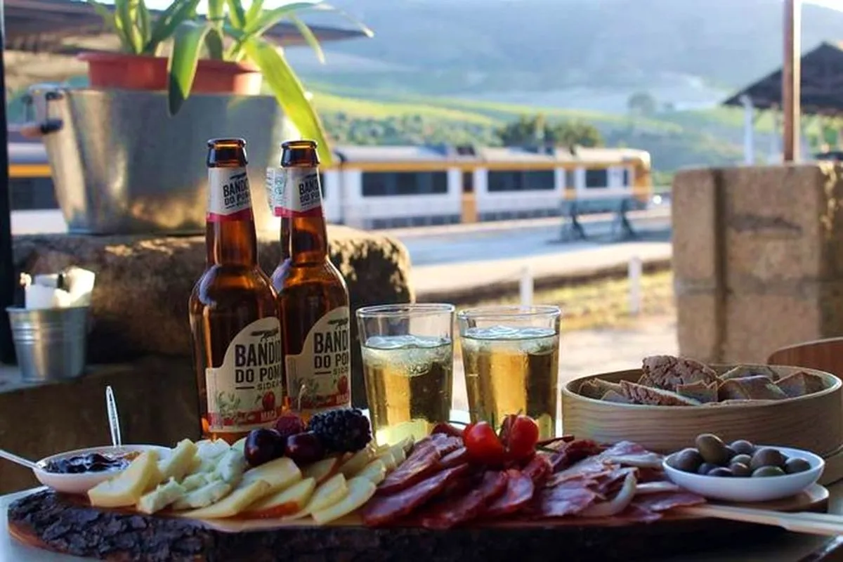 Feria de la Manzana, el Vino y el Aceite de Carrazeda de Ansiães (Portugal) 