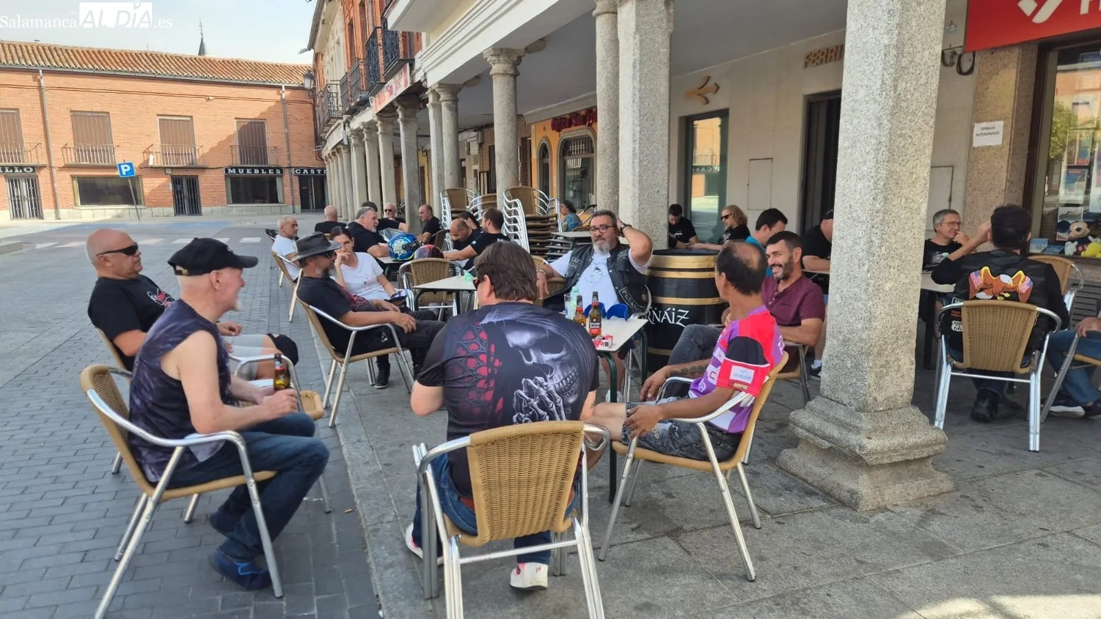 Foto 7 - Cerca de un centenar de moteros participa en el IX Biker Day Ciudad de Pe&ntilde;aranda