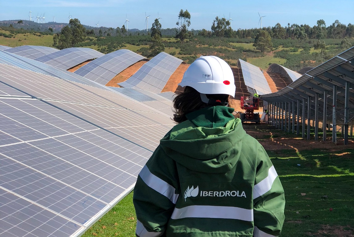 Iberdrola pone en marcha su planta fotovoltaica en Ciudad Rodrigo, compuesta por 460.000 módulos