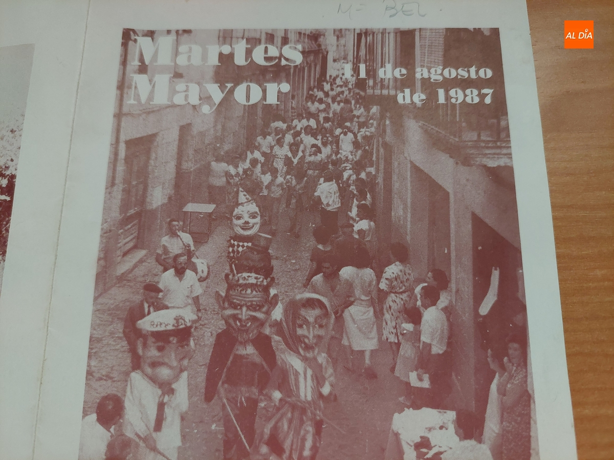 Carruajes, cabezudos, una novillada y ‘Los Gemelos del Sur’: así fue el Martes Mayor de 1987