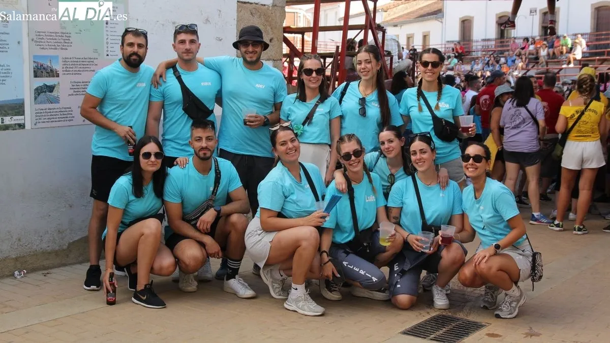 Cientos de peñistas se reunieron en la plaza de toros 