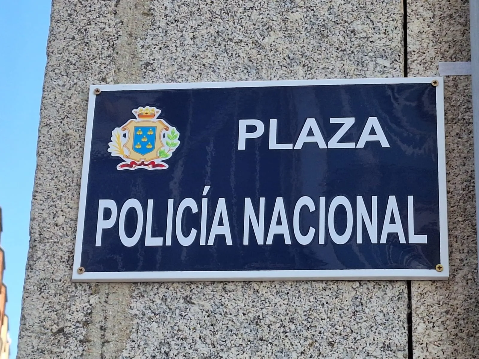 Foto 7 - B&eacute;jar inaugura la Plaza Polic&iacute;a Nacional en honor a su 200 aniversario (FOTOS)