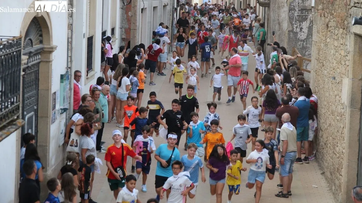 Foto 2 - Diversi&oacute;n, emoci&oacute;n y alegr&iacute;a en la celebraci&oacute;n del D&iacute;a del Ni&ntilde;o en Lumbrales