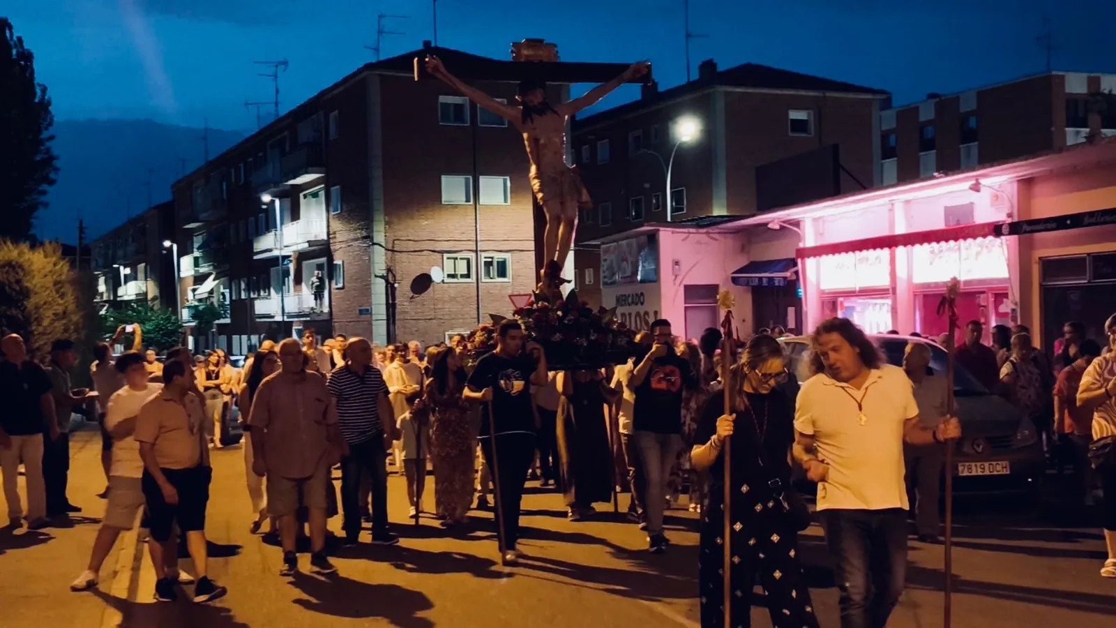 Foto 4 - Masiva devoci&oacute;n al Santo Cristo del Humilladero en su fiesta anual