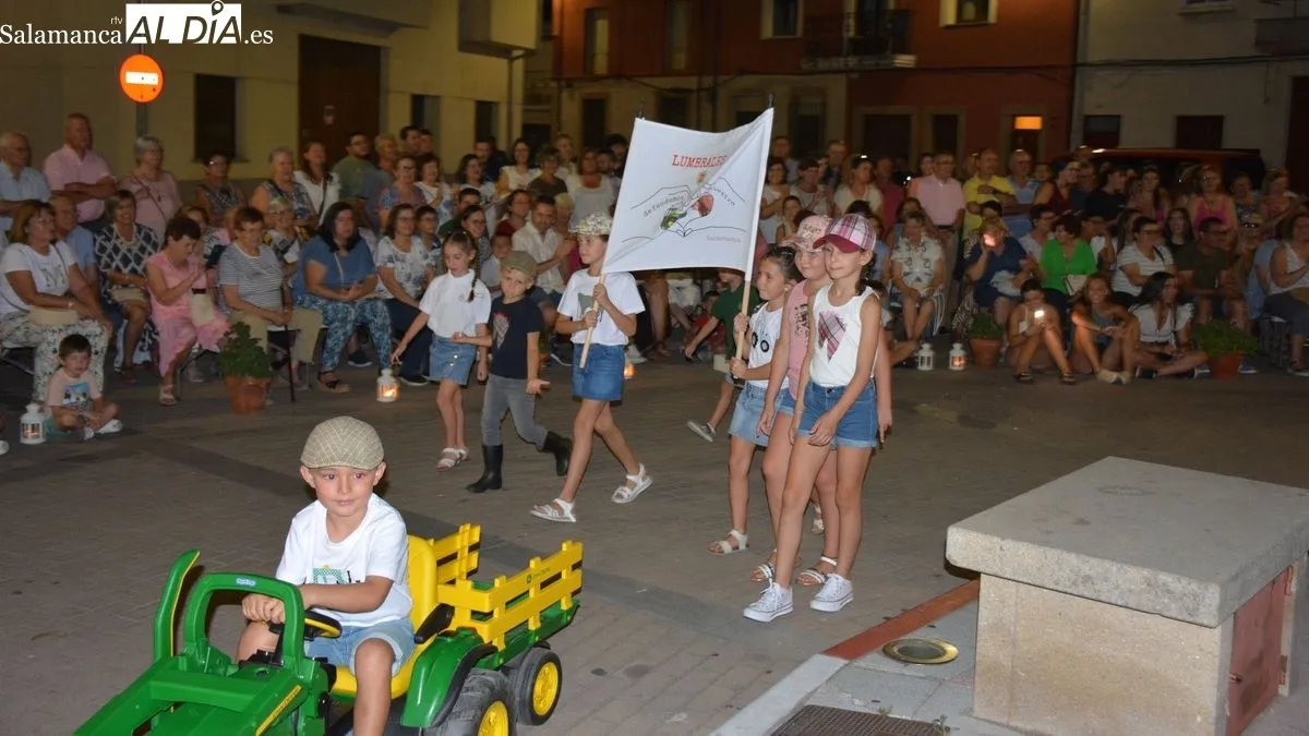 Foto 4 - La defensa del mundo rural, protagonista en el desfile ben&eacute;fico de 'A lo campero'