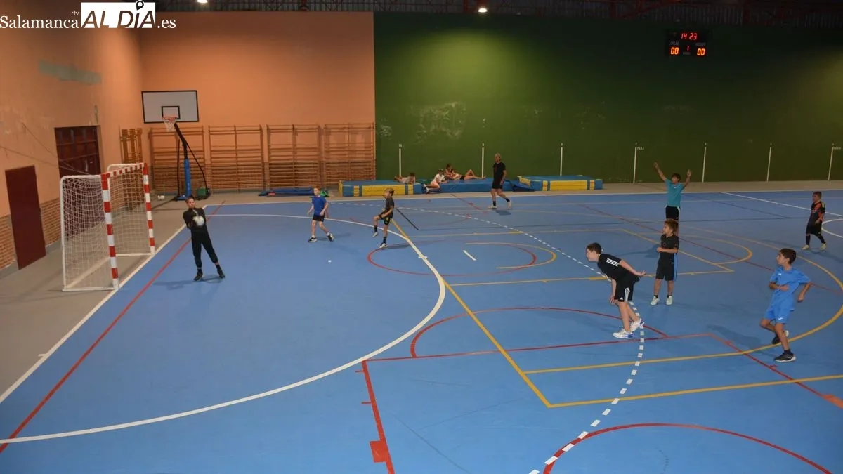 Foto 4 - La deportividad y la fraternidad protagonizan el I Marat&oacute;n de futbol-sala infantil de Lumbrales