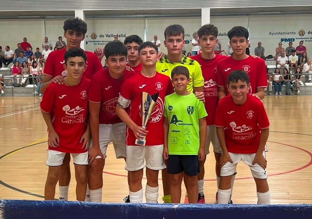 El III Cadete queda subcampeón del 8º Torneo de Fútbol Sala de Valladolid