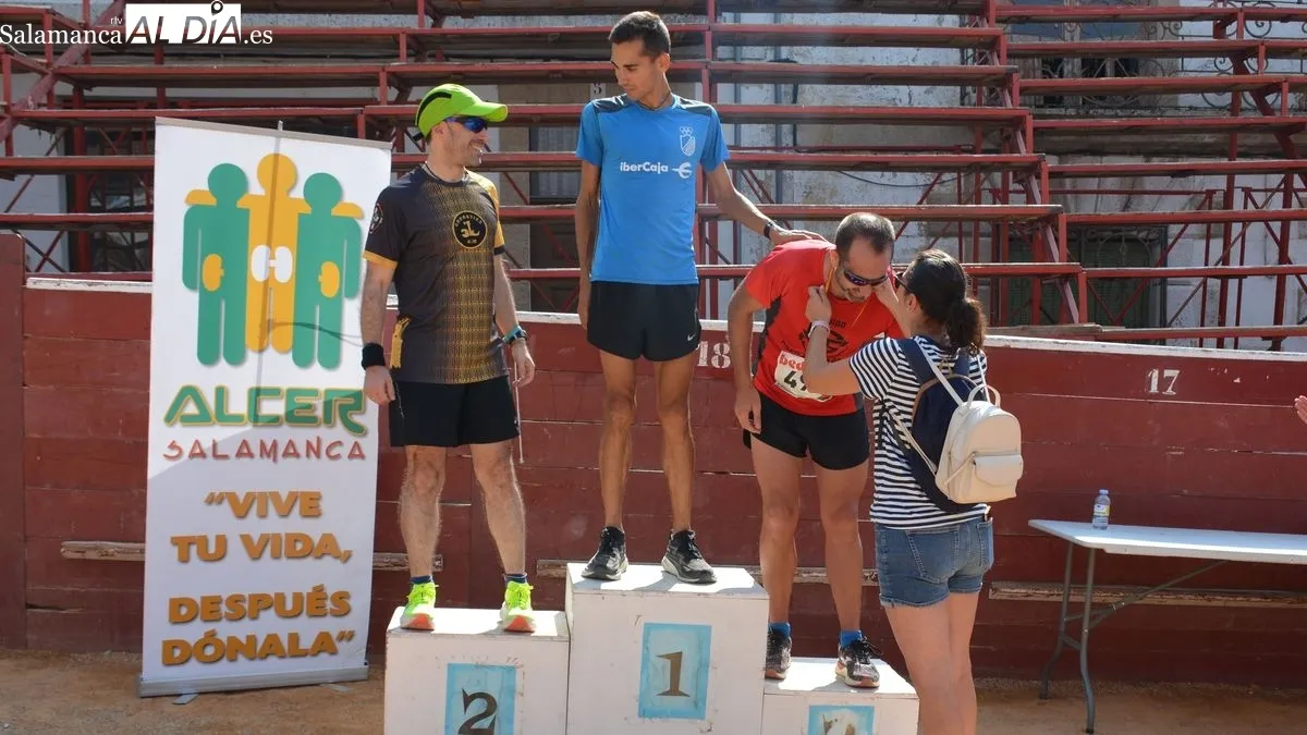 La carrera Toromaratón ha tenido como salida y meta el coso taurino