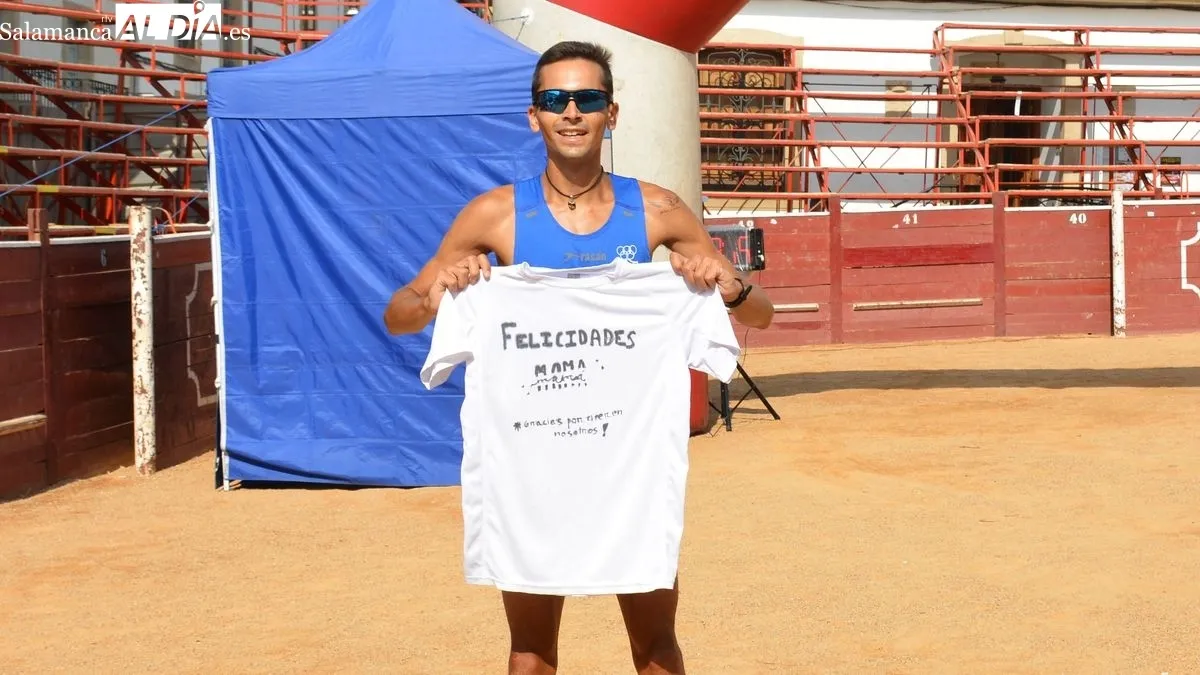 Foto 4 - Corredores de todas las edades participan en la X Toromarat&oacute;n de Lumbrales