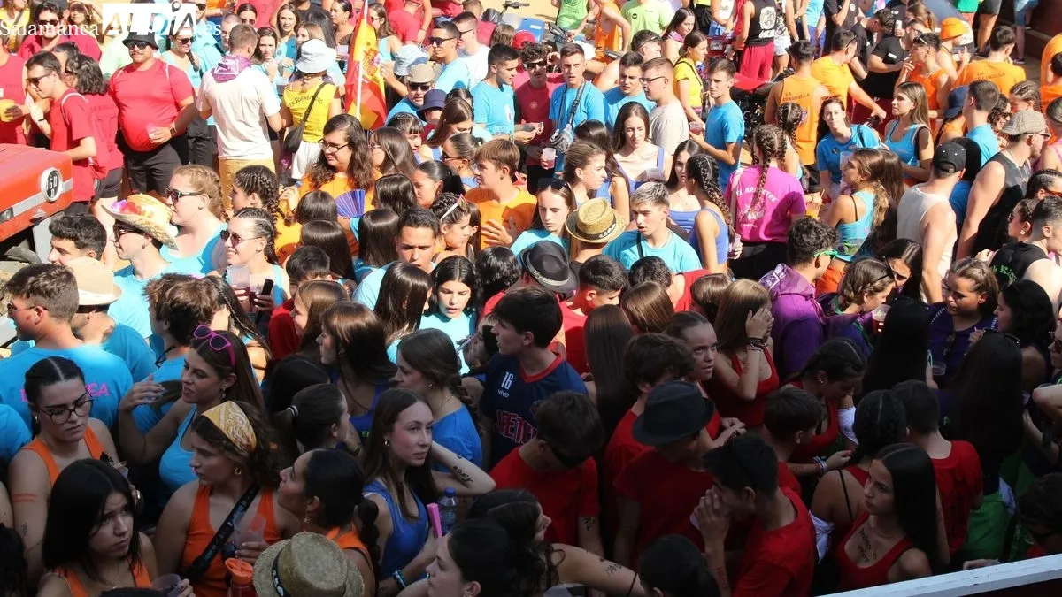 Foto 3 - Las Pe&ntilde;as irrumpen con fuerza en las fiestas de 'Los Toros' de Lumbrales