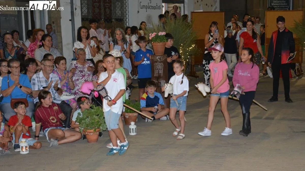 Foto 6 - La defensa del mundo rural, protagonista en el desfile ben&eacute;fico de 'A lo campero'