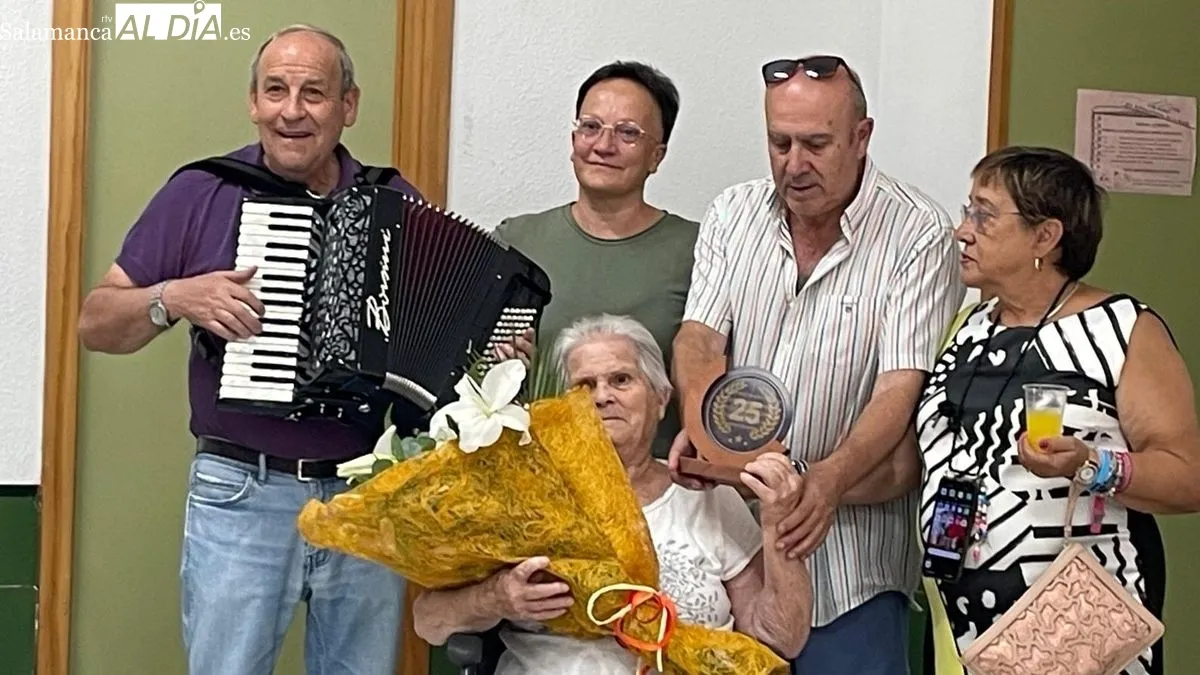 Foto 4 - La asociaci&oacute;n de mujeres de La Fregeneda celebra su 25 aniversario con la ilusi&oacute;n de seguir cumpliendo objetivos