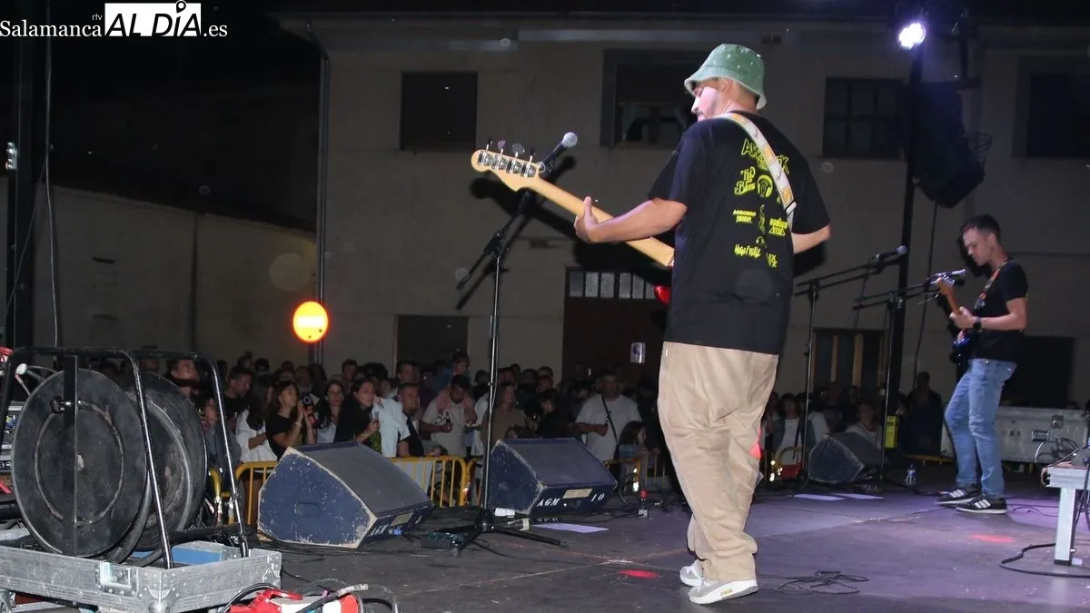 Foto 2 - Lumbrales recupera el rock en directo con el Arrirock 2025