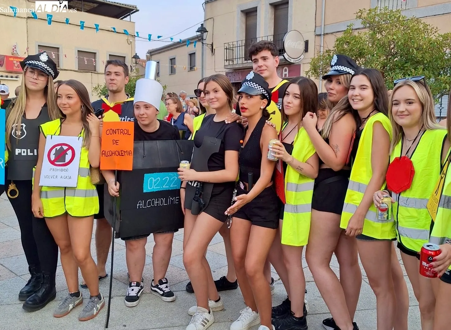 Desfile de peñas en Cantalpino