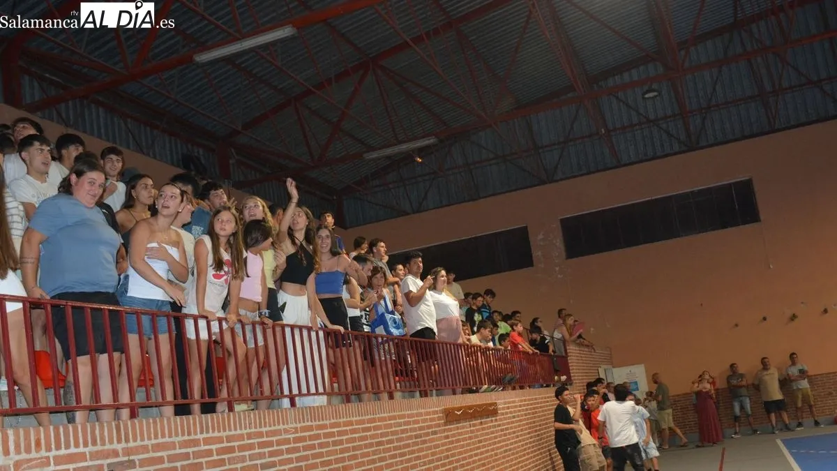 Participantes en el partido de la final del campeonato