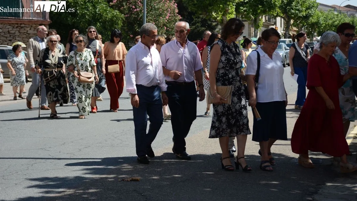 La imagen de la Virgen fue sacada en procesión
