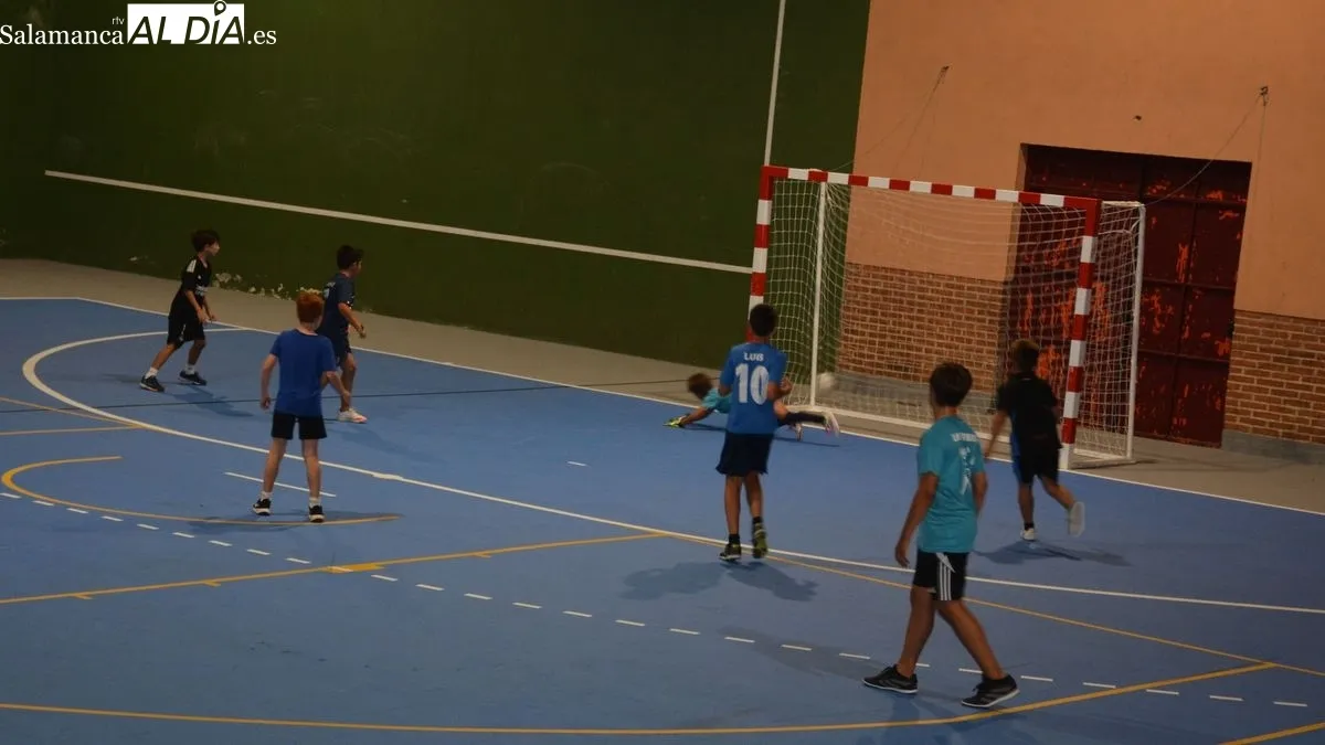 Imagen de jugadores de los distintos equipos participantes en el torneo