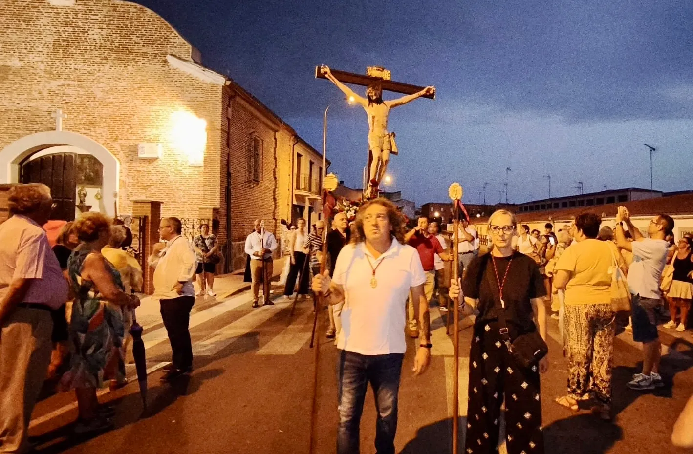 Foto 6 - Masiva devoci&oacute;n al Santo Cristo del Humilladero en su fiesta anual