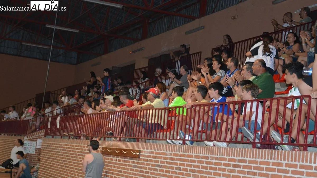Imagen de jugadores de los distintos equipos participantes en el torneo