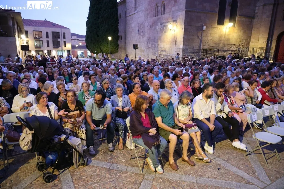 Principales actuaciones inaugurales Festival de Folclore | FOTOS: David Sañudo 