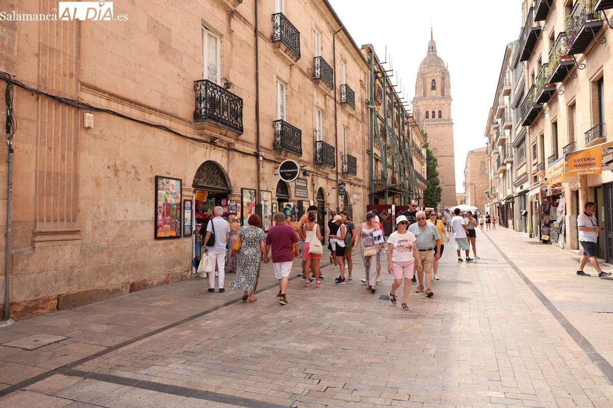 Análisis del turismo en Salamanca desde una tienda de la Rúa Mayor